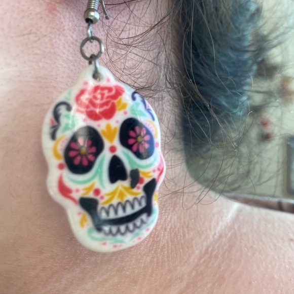 Dia de los Muertos earrings - Picture 3 of 3